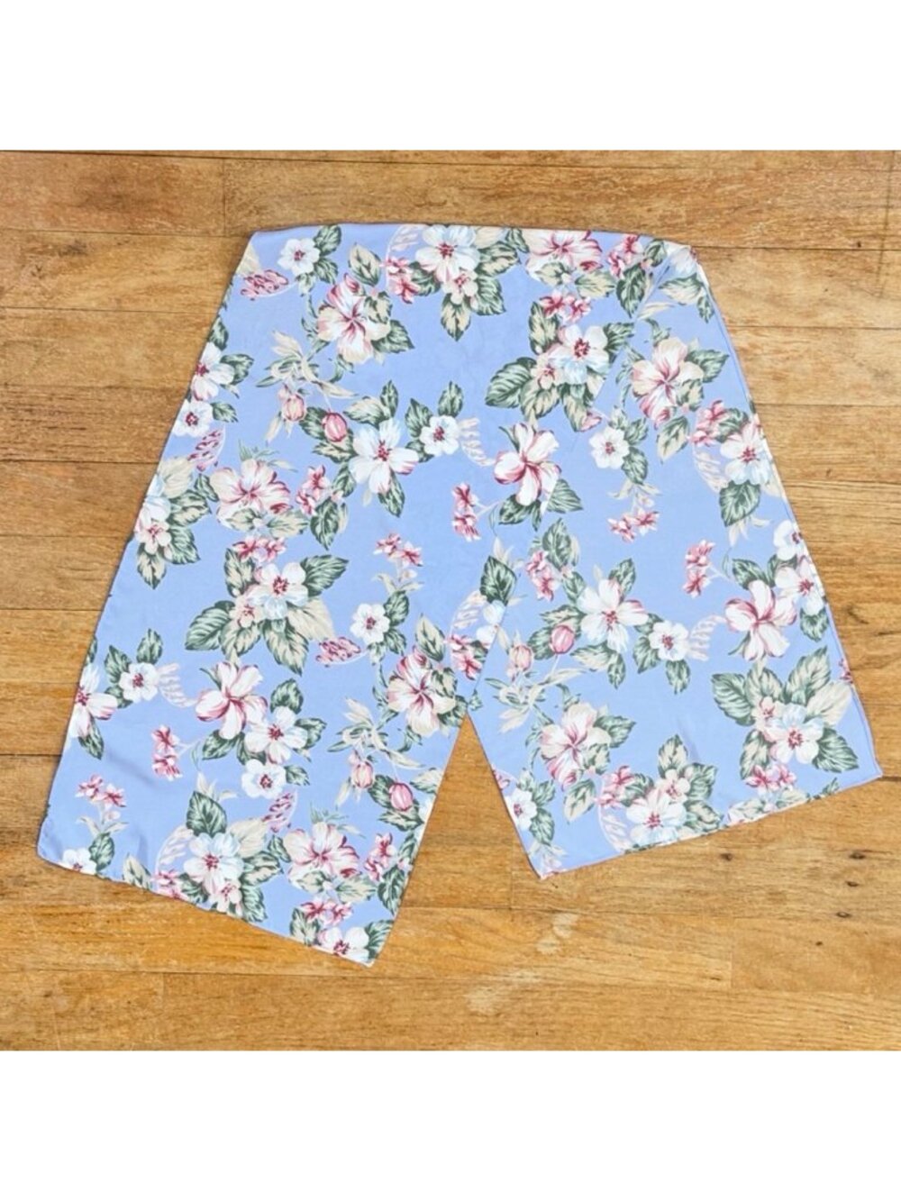 Vintage Hawaiian Print Scarf Floral Hibiscus Light Blue Oblong Neckscarf 1980s